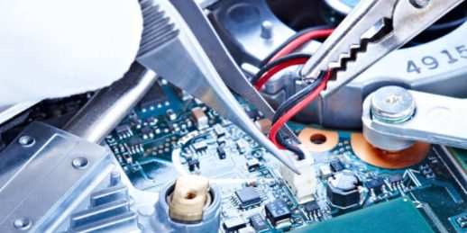 Reparación de dispositivos electrónicos en carretillas