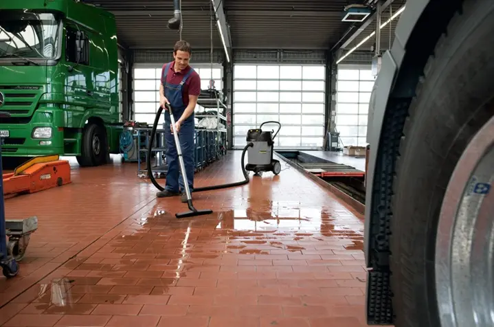 Aspiradora Karcher profesional Zaragoza
